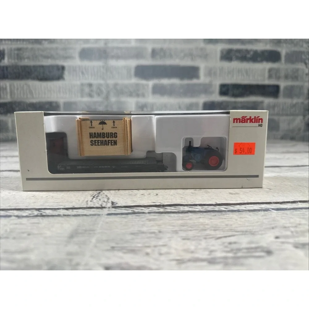 Märklin H0 46843 DB Flat Car w/ Lanz Bulldog Tractor & Shipping Crate NIB